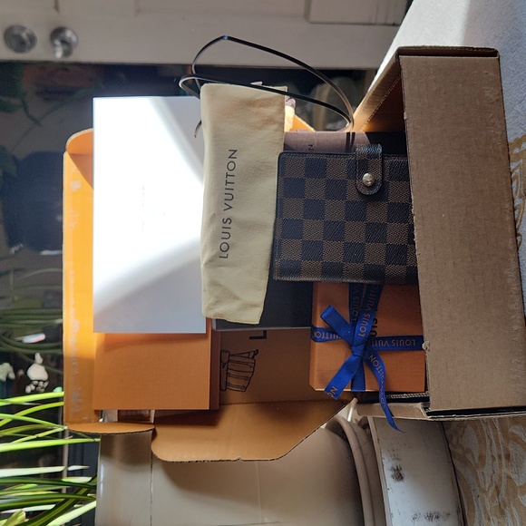 Small Organizer - Picture 3 of 11